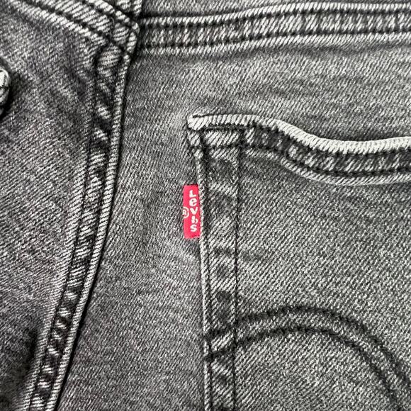 Levi's Women's Wedgie Straight Distressed Black Button Fly Ankle Jeans Size 18W - Picture 9 of 11